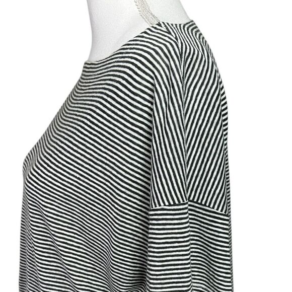 EILEEN FISHER 100% ORGANIC LINEN SHORT SLEEVE STRIPED T- SHIRT TOP Petite Small - Picture 4 of 10